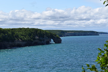 Naklejka premium Pictured rock lake shore 