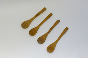utensilios de cocina hechos de madera
