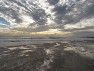 Fototapeta premium Sunset over the Big Beach - Arraial do Cabo 