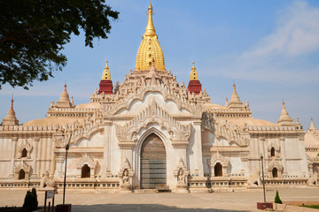 Fototapeta premium The Ananda pagoda is one of best known and most beautiful temples in Bagan, Myanmar, Burma. 
