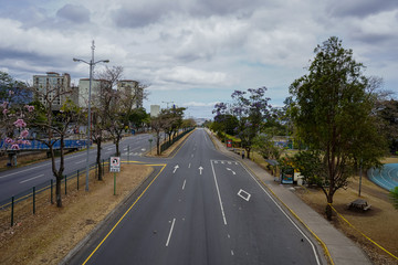 Fototapeta na wymiar Impressive view of the empty streets of San Jose, near the Sabana, and the center due to quarantine for corona virus in Costa Rica