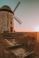 Alte Mühle im Sonnenuntergang  - 339056323