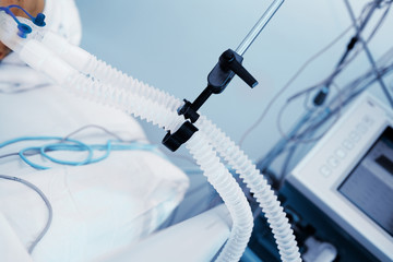 Breathing circuit of patient on artificial lung ventilation as a fragment of an life support