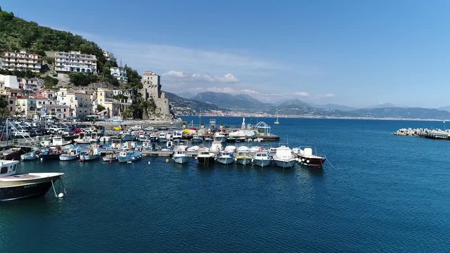un giro per il lungomare di cetera.