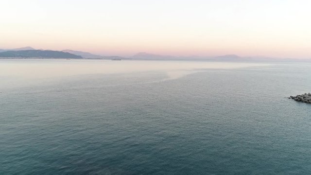 un giro per il lungomare di cetera.