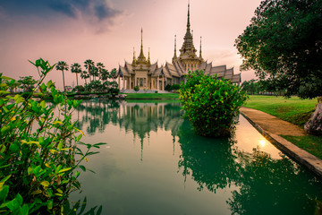 Wallpaper Wat Lan Boon Mahawihan Somdet Phra Buddhacharn(Wat Non Kum)is the beauty of the church...