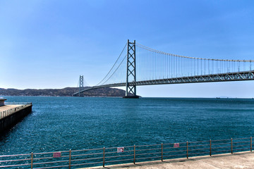 日本の淡路海峡大橋