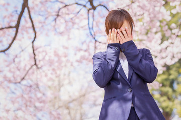 春のビジネスウーマン