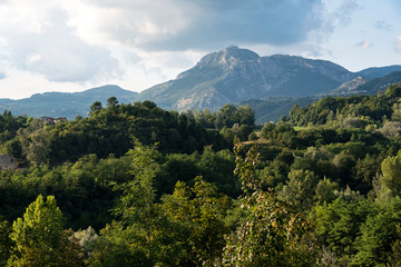 Paysage à travers le nord de l' Italie