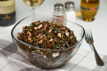 glass bowl of sea kale salad best