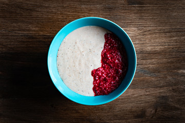 Raw food vegan diet healthy porridge flatley