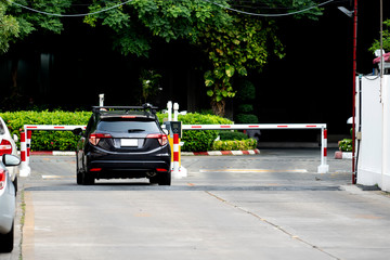 Parking place of the building, with automatic barrier system
