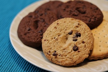Delicious cookies with drops of dark chocolate.