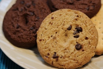 Delicious cookies with drops of dark chocolate.
