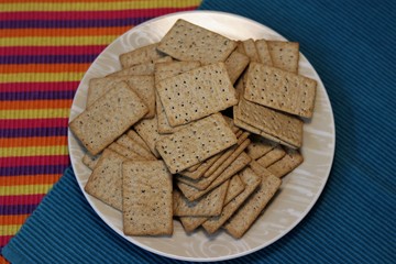 Delicious biscuit made with whole flour and chia and flaxseed.