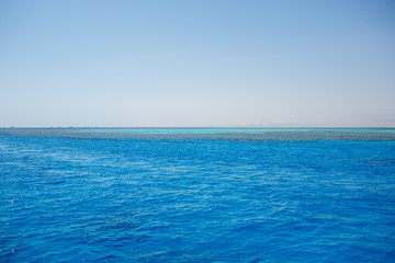 Photo of the red sea, bright sun