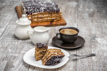 czeski placek, miodownik, ciasto, kawa, śmietanka, mleko, cukier