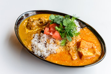 チキン・ポーク・ビーフ・野菜のカレー　