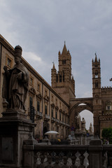 Fototapeta premium view of the cathedral of Palermo
