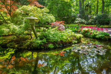 Lantern in japanese garden in th Hague © Marat Lala