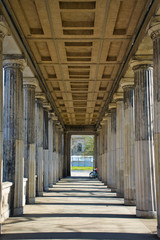 Naklejka na ściany i meble Historischer Säulengang 