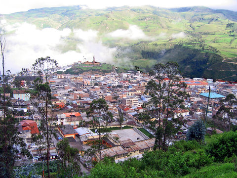Vista panor&aacute;mica de la ciudad de Alaus&iacute;, provincia de Chimborazo, Ecuador