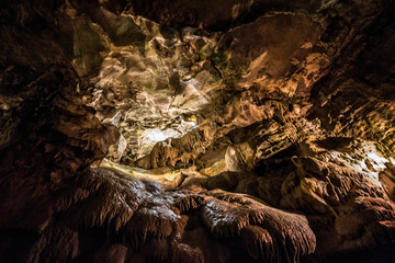 Fototapeta premium Howe Caverns Spelunking stalagmites stalagtites upstate New York