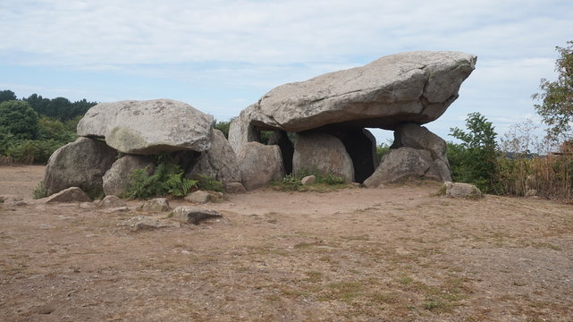 Menhir l'&icirc;le aux moines