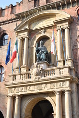 Picture of a statue