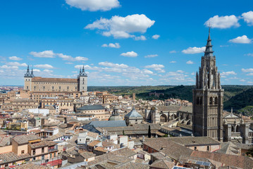 Fototapeta na wymiar Toledo / Spain. 04/24/2016.View of the Alcázar and the Holy Cathedral Church of Toledo