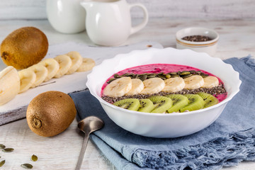 Image with smoothie Bowl.