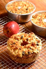 Fernanda Ribeiro Bolo de maçã com crumble de passas ao rum