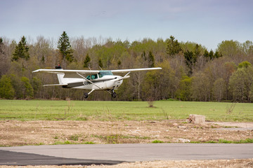 cessna the plane is flying