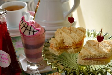 Chá Alice no país das maravilhas