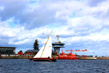 Fototapeta premium ship in the harbor