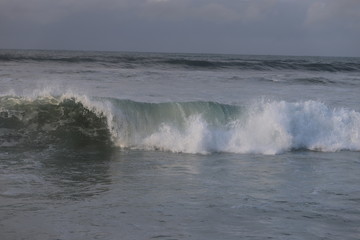 paysage sur la cote basque Hendaye vagues 