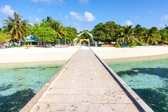 The beautifull beach of Dhangethi, maldives. Known for Diving, day tour for resort and this beautifull beaches and the swing in the water
