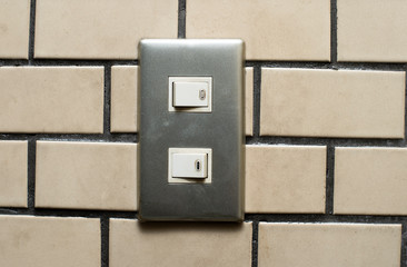 スイッチ　電気