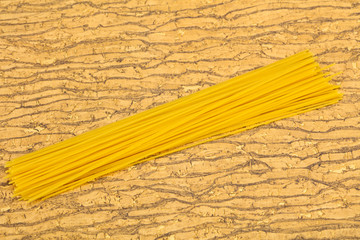 Dry raw spaghetti for bowling
