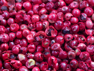 Pink Pepper, Brazil Pepper, Rose pepper, seasons, spice, flavor, close up, macro, texture