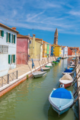 Obraz premium Colorful houses in downtown Burano, Venice, Italy