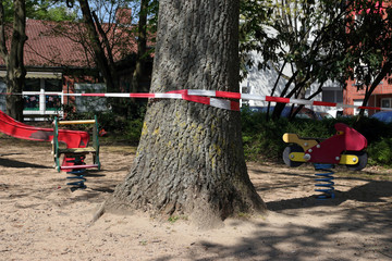 gesperrter spielplatz
