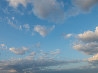 Obraz premium Blue sky with cloud background
