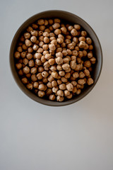 chick peas in gray bowl