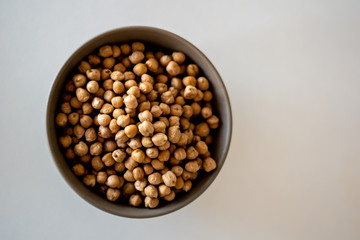 chick peas in gray bowl