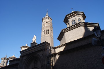 Obraz premium Zaragoza is a big beautiful city in Spain