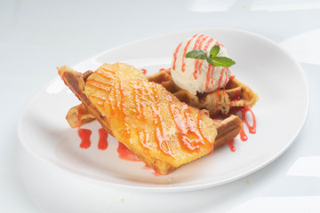 waffle with ice cream