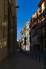 Fototapeta na wymiar Gebäude, Fassaden und Gassen in Palma, Mallorca Spanien