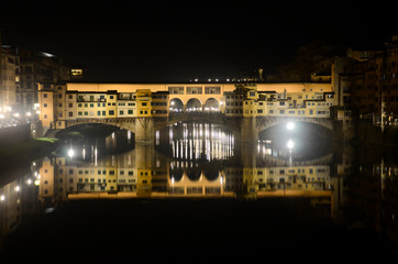 Fototapeta na wymiar Night view Ponte Vecchio Florence, Italy 1