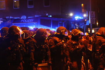 Polizeieinsatz auf der Straße